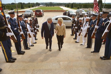 Defense Secretary Hagel and German Defense Minister 2014